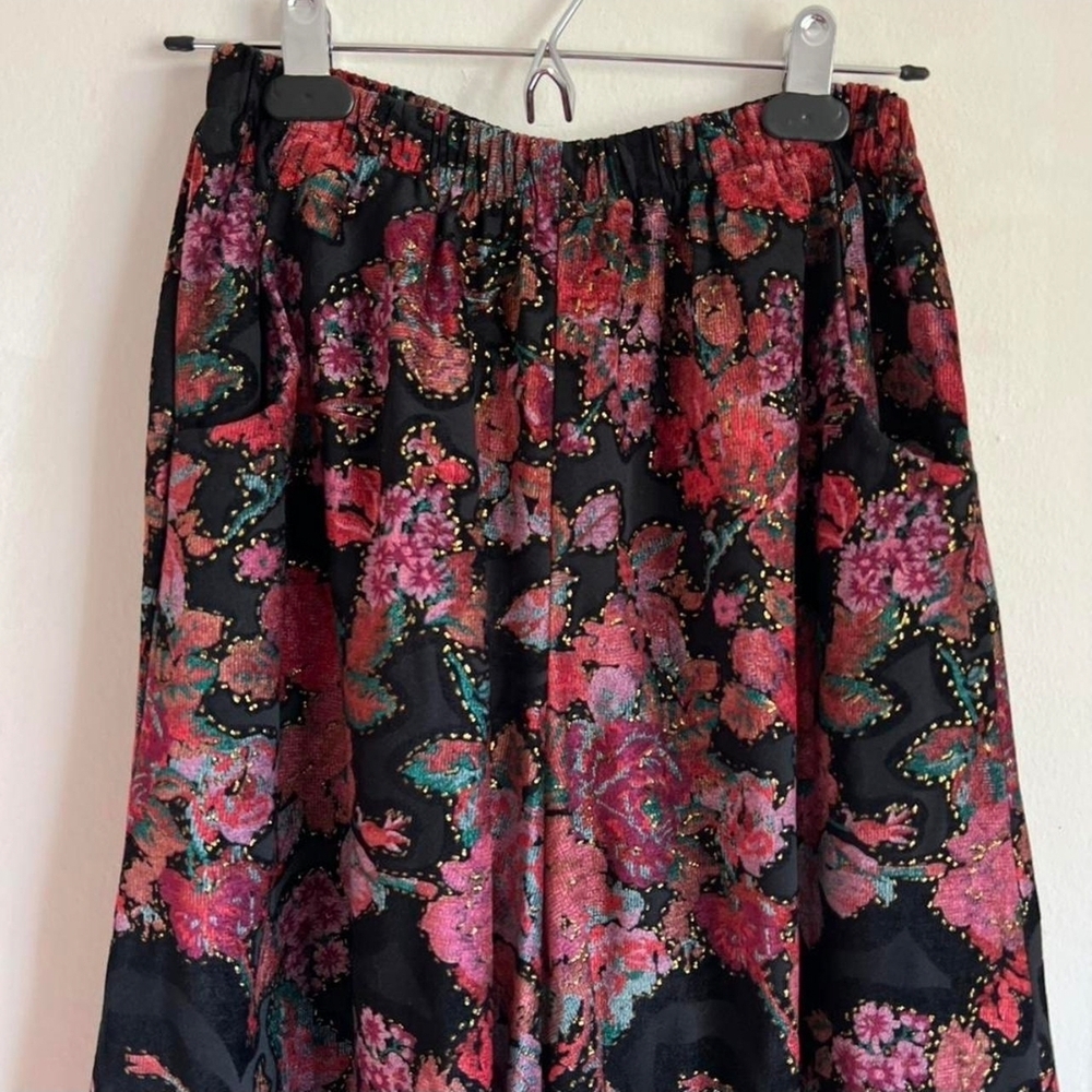 NBYJ Heavyweight Vintage Gaucho Pants Colorful With Metallic Detailing - Size M